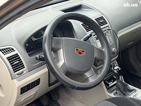 Geely Emgrand 7 2011 бежевый - фото 17