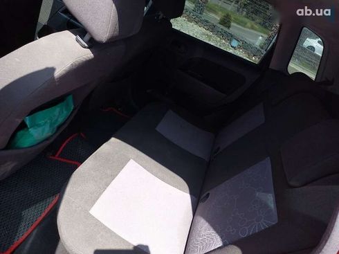 Ford Fiesta 2006 - фото 13