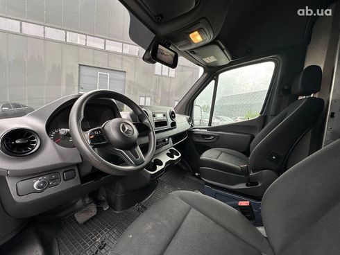 Mercedes-Benz Sprinter 2019 серый - фото 17
