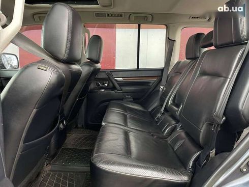 Mitsubishi Pajero Wagon 2008 - фото 23