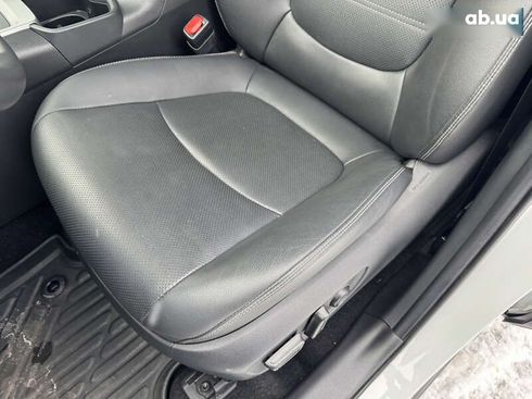 Toyota RAV4 2024 - фото 17