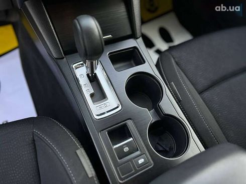 Subaru Legacy 2016 - фото 11