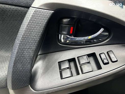 Toyota RAV4 2012 - фото 21