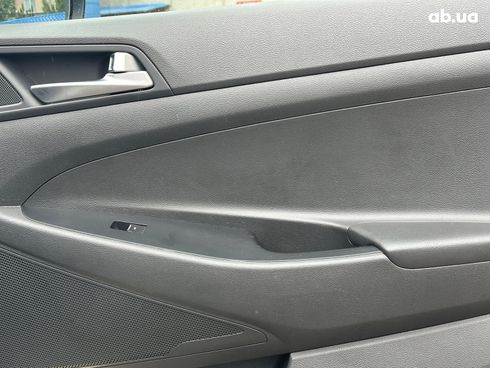 Hyundai Tucson 2017 белый - фото 25