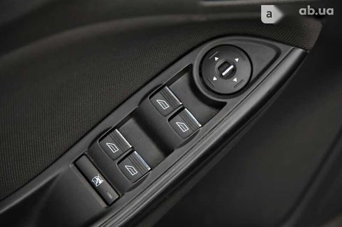 Ford Focus 2013 - фото 17