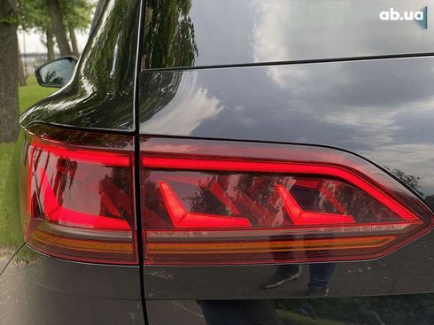 Volkswagen Touareg 2019 - фото 23