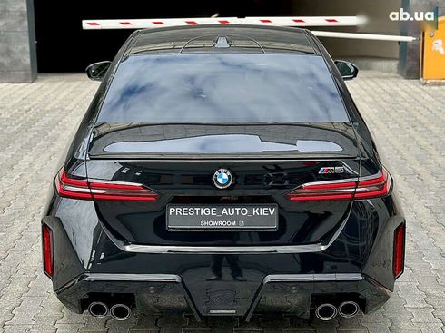 BMW M5 2025 - фото 16