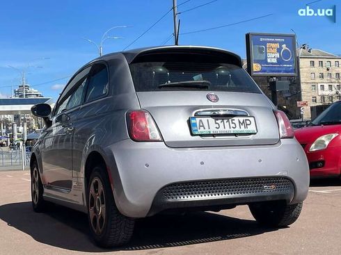 Fiat 500E 2016 - фото 8