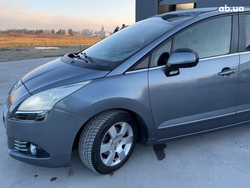 Peugeot 5008 2011 серый - фото 30