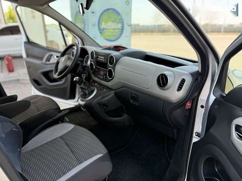 Peugeot Partner 2012 - фото 27