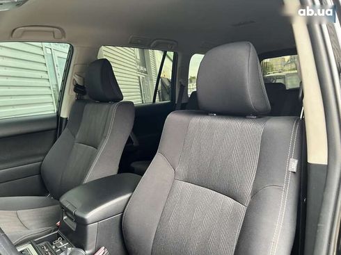 Toyota Land Cruiser Prado 2023 - фото 23