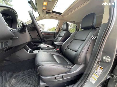 Mitsubishi Outlander 2013 - фото 12