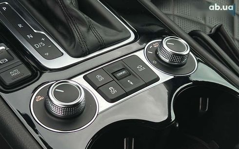 Volkswagen Touareg 2018 - фото 29