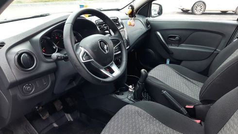 Renault Logan MCV 2019 белый - фото 7