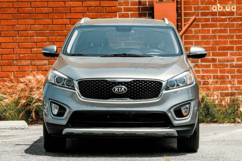 Kia Sorento 2016 серебристый - фото 2