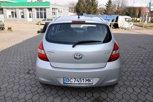 Hyundai i20 2012 - фото 3