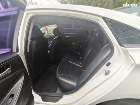 Hyundai Sonata 2016 белый - фото 11