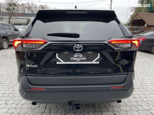 Toyota RAV4 2020 - фото 19