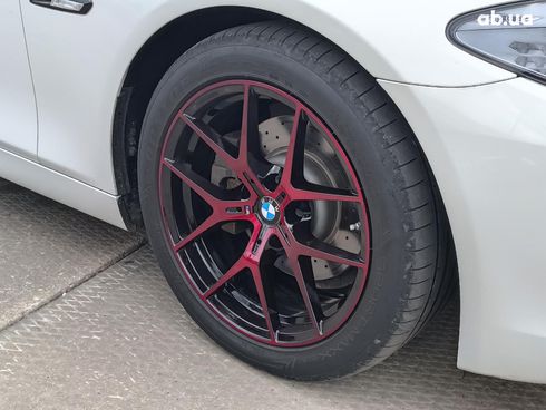 BMW 5 серия 2013 белый - фото 5