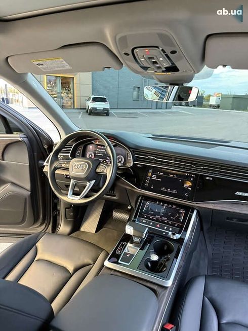 Audi Q7 2020 - фото 29