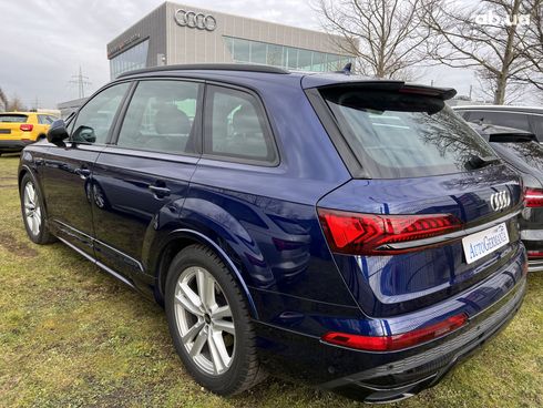 Audi Q7 2021 - фото 33