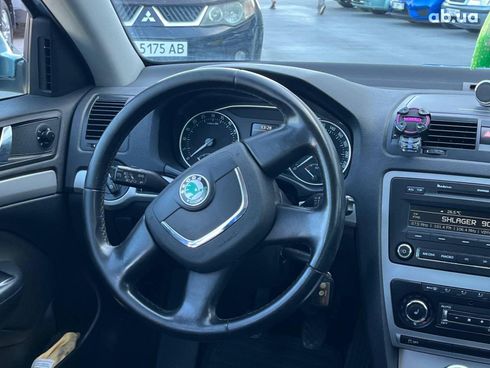 Skoda Octavia 2011 синий - фото 24