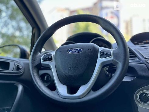 Ford Fiesta 2018 - фото 22