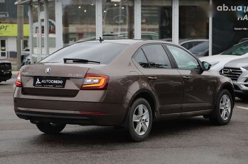 Skoda Octavia 2018 - фото 4