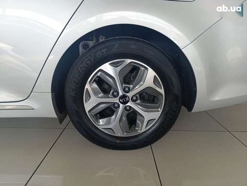 Kia K5 2019 - фото 11