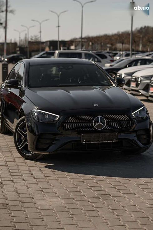 Mercedes-Benz E-Класс 2021 - фото 8