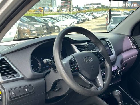 Hyundai Tucson 2016 серый - фото 30