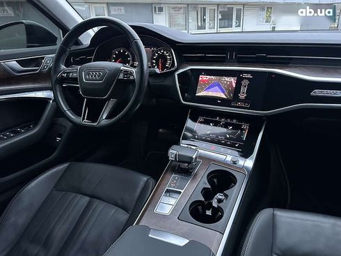 Audi A6 2020 - фото 27