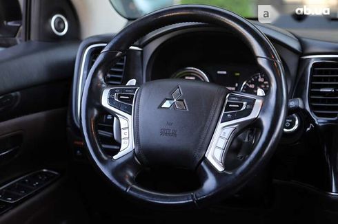 Mitsubishi Outlander 2017 - фото 14