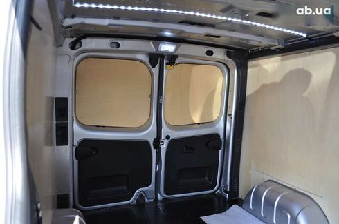 Renault Trafic 2020 - фото 25