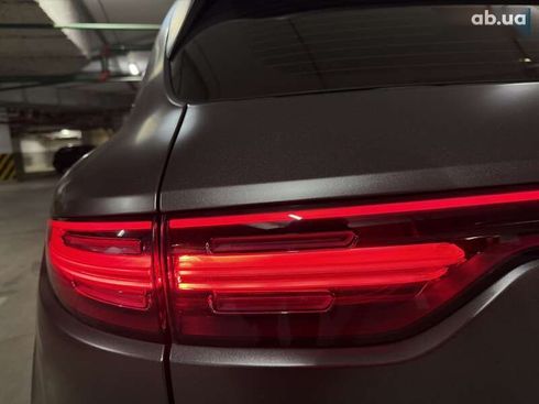 Porsche Cayenne 2018 - фото 19