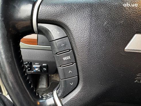 Mitsubishi Pajero 2007 бежевый - фото 17