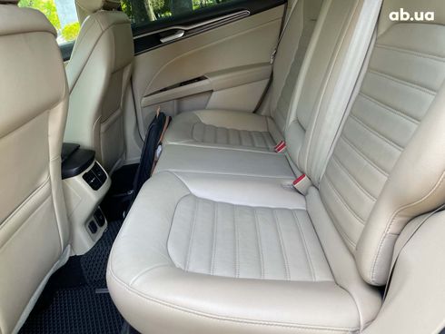 Ford Fusion 2015 красный - фото 17