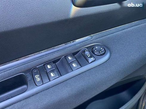 Peugeot 5008 2012 - фото 16