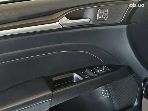 Ford Fusion 2019 черный - фото 17