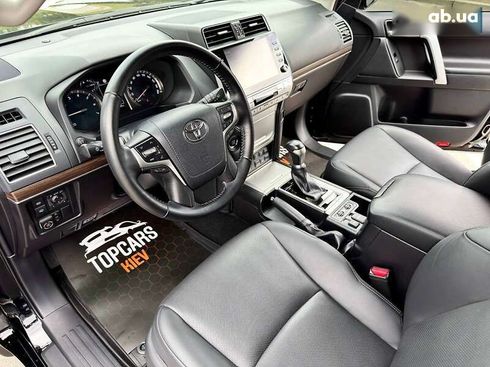 Toyota Land Cruiser Prado 2021 - фото 28