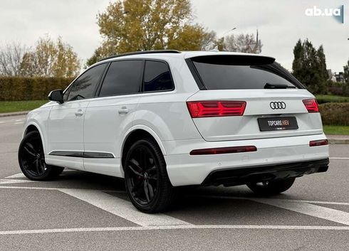 Audi Q7 2018 - фото 10