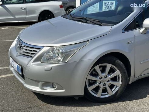 Toyota Avensis 2009 - фото 10