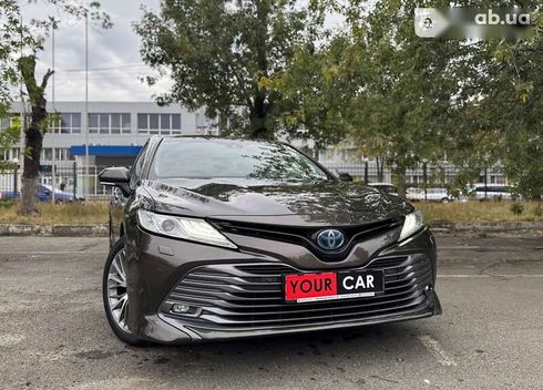 Toyota Camry 2019 - фото 13