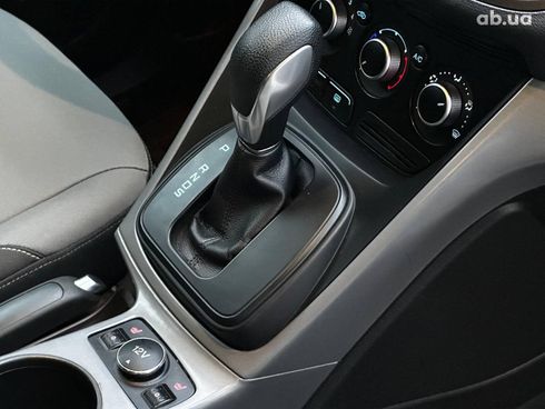 Ford Escape 2015 белый - фото 19