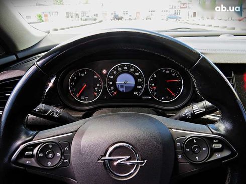 Opel Insignia 2017 - фото 12