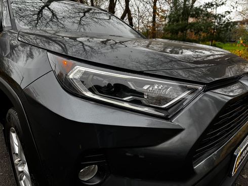 Toyota RAV4 2019 серый - фото 4