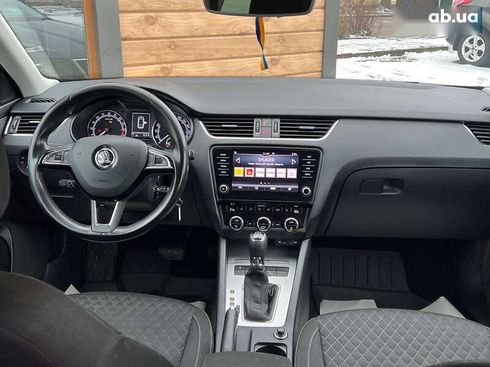 Skoda Octavia 2017 - фото 13