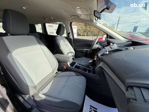 Ford Escape 2018 - фото 11