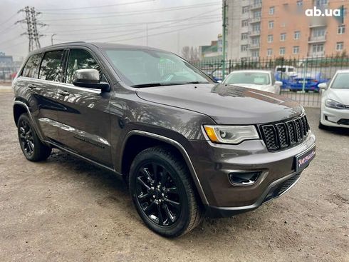 Jeep Grand Cherokee 2019 - фото 8