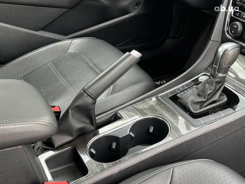 Volkswagen passat b8 2018 серый - фото 31